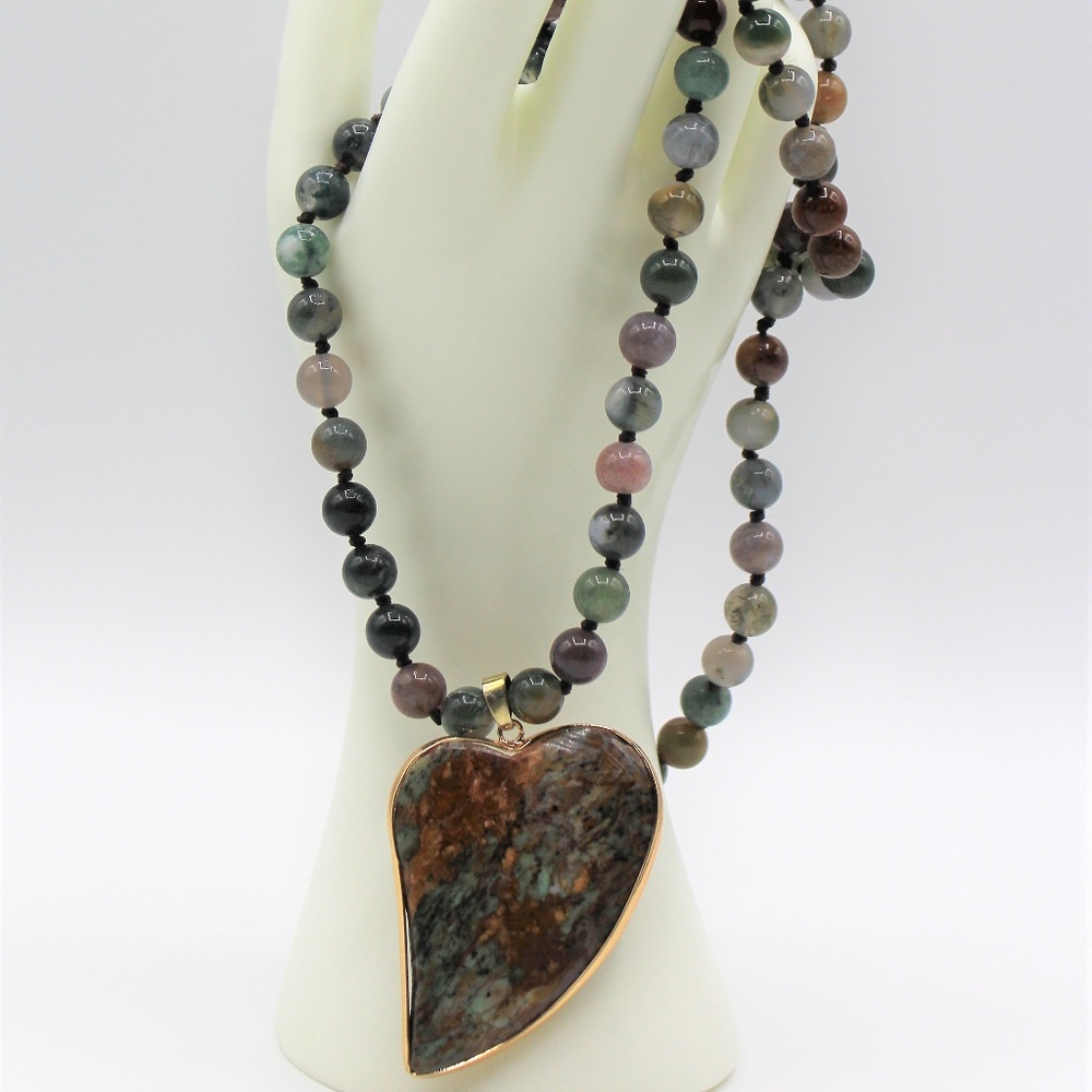 Heart pendant long necklace